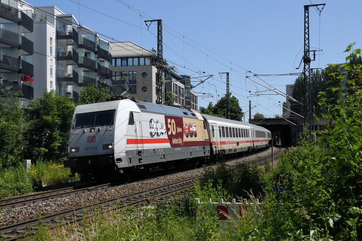 101 110 am 21.06.25 bei der Ausfahrt München Ost am Ostfriedhof