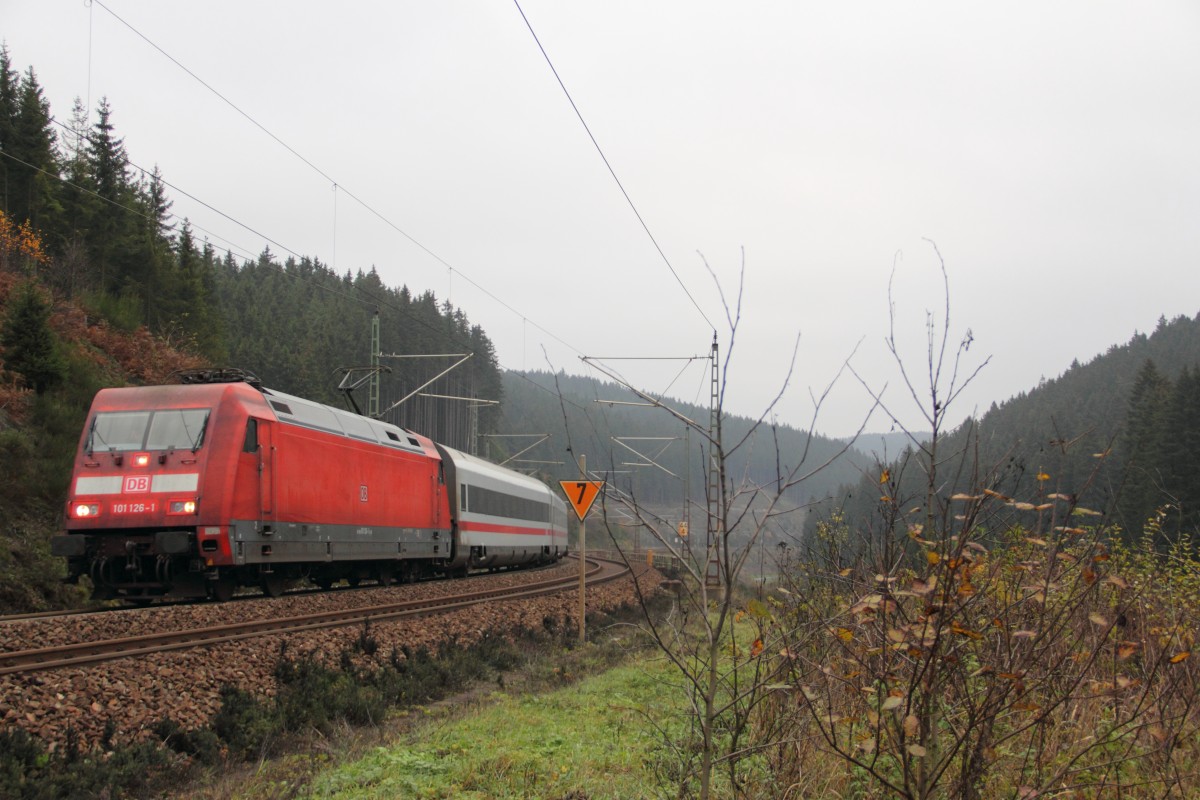 101 126-1 DB im Frankenwald bei Steinbach am 14.11.2014.