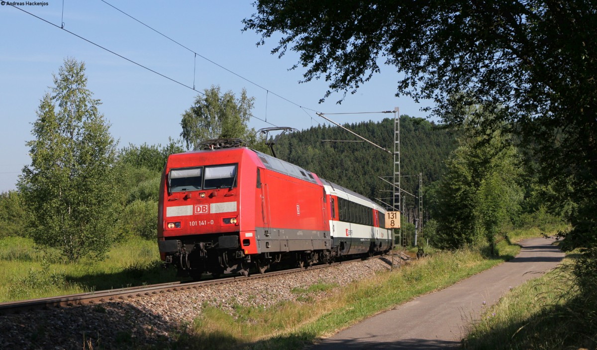 101 141-0 mit dem IC 181 (Frankfurt(Main)Hbf-Zürich HB) bei Neufra 23.6.14