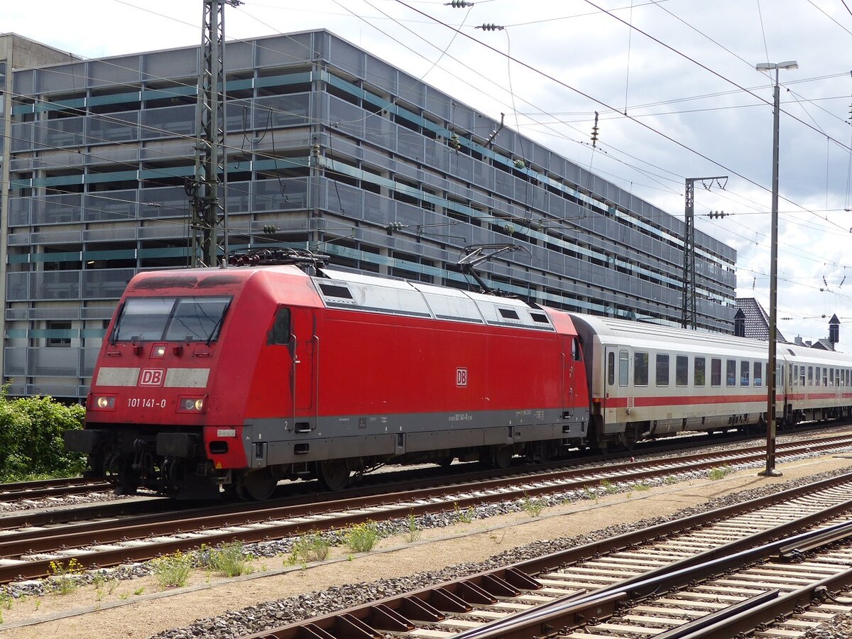101 141 verlässt Rheine in Richtung Bad Bentheim mit IC nach Amsterdam CS, 31.07.15