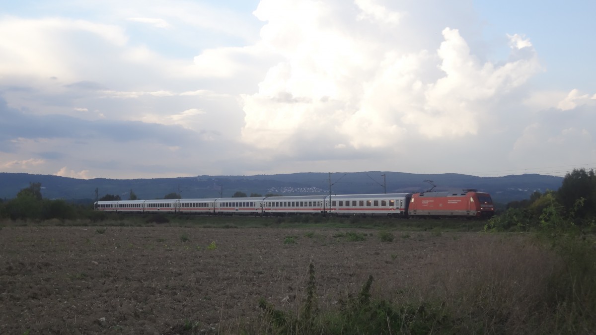 101 xxx durchfuhr mit ihrem IC2019 Gau-Algesheim. September 2014.