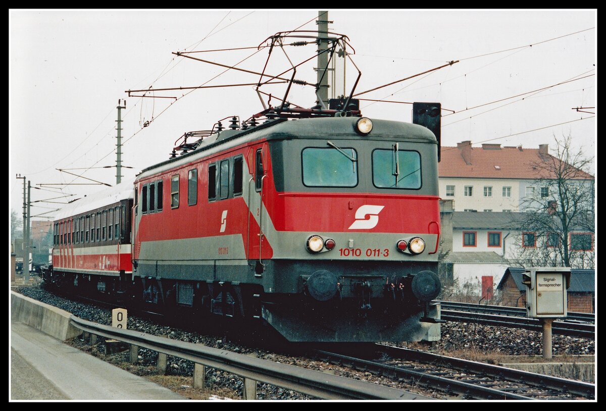1010 011 mit Rola bei Bruck an der Mur am 1.03.1995.