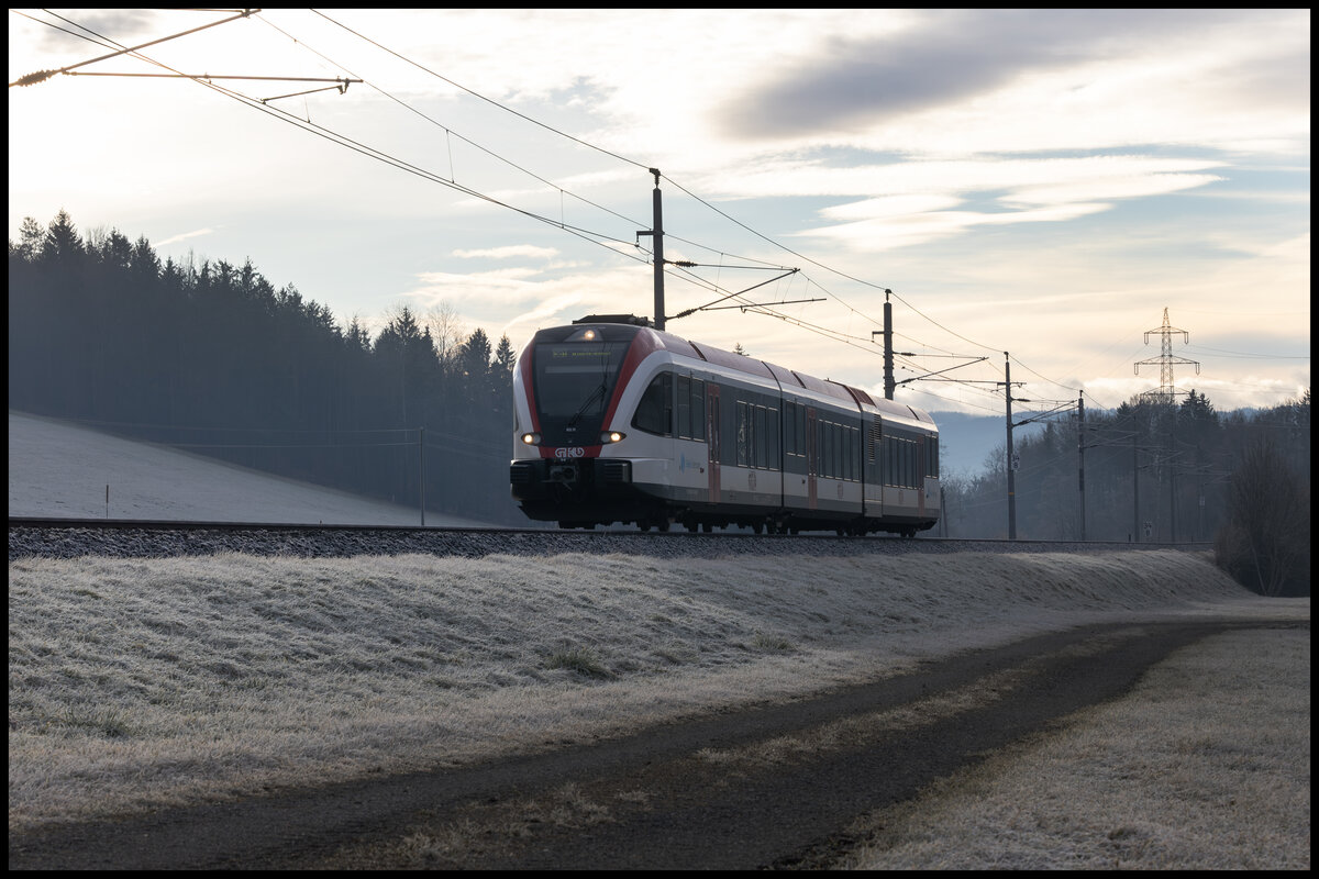1.01.2024.  Bei Kresbach ist GTW 11 unterwegs nach Graz . 