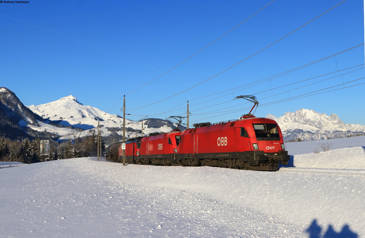 1016 028; 1116 267 und 1293 024 mit dem 54541 (Hall in Tirol - Villach Süd Gvbf) bei Pfaffenschwendt 9.2.22