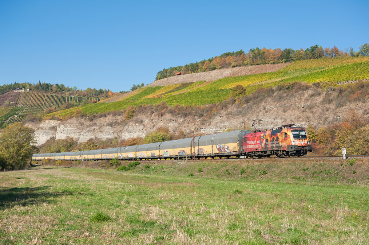 1016 048  Niederösterreichischer Landesfeuerwehrverband  mit dem DGS 45197 von Bremen Rbf nach Kecskemet (HU) bei Himmelstadt, 13.10.2018