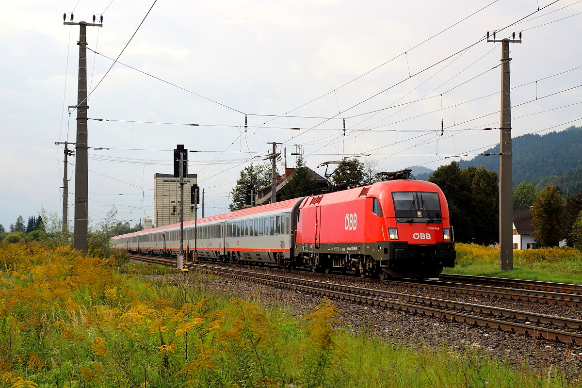 1016 049 fährt am 06.09.2014 mit dem EC 113 Frankfurt/Main - Klagenfurt durch Rothenturn