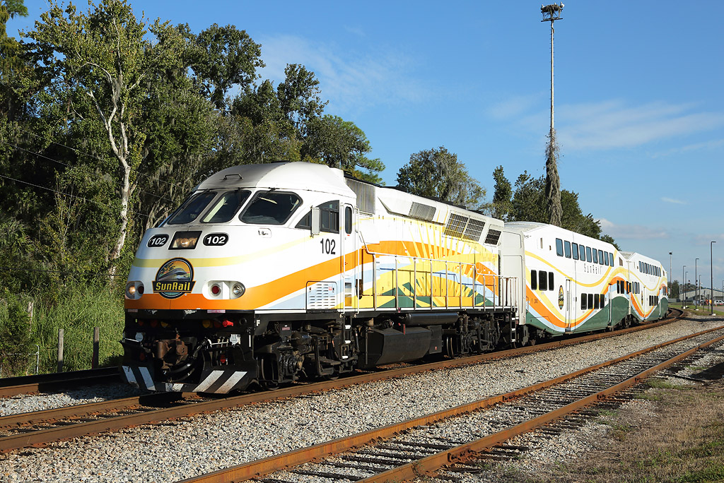 102 departs the depot at Sanford with an empty stock working to Debary, 21 Nov 2018