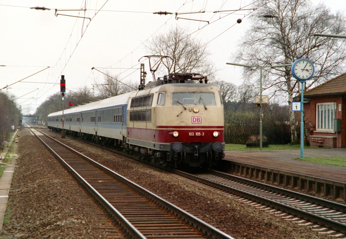 103 105 mit IR 2574 (Konstanz–Hamburg) am 16.03.1997 in Radbruch