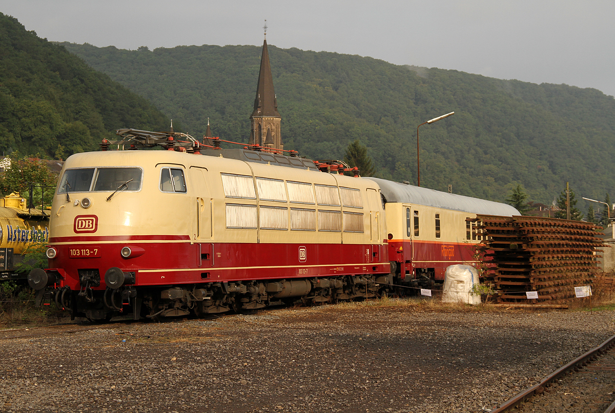 103 113 in der Fahrzeugausstellung in Brohl am 26.08.2017