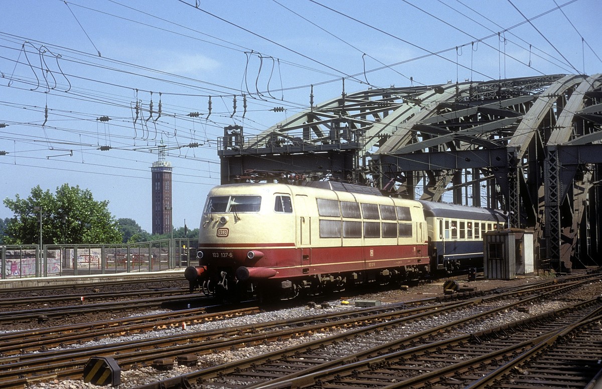  103 137  Köln Hbf  23.05.93