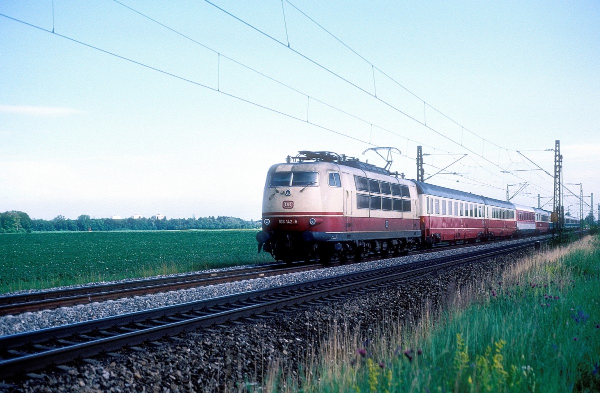  103 142  bei Augsburg - Hochzoll  08.07.89