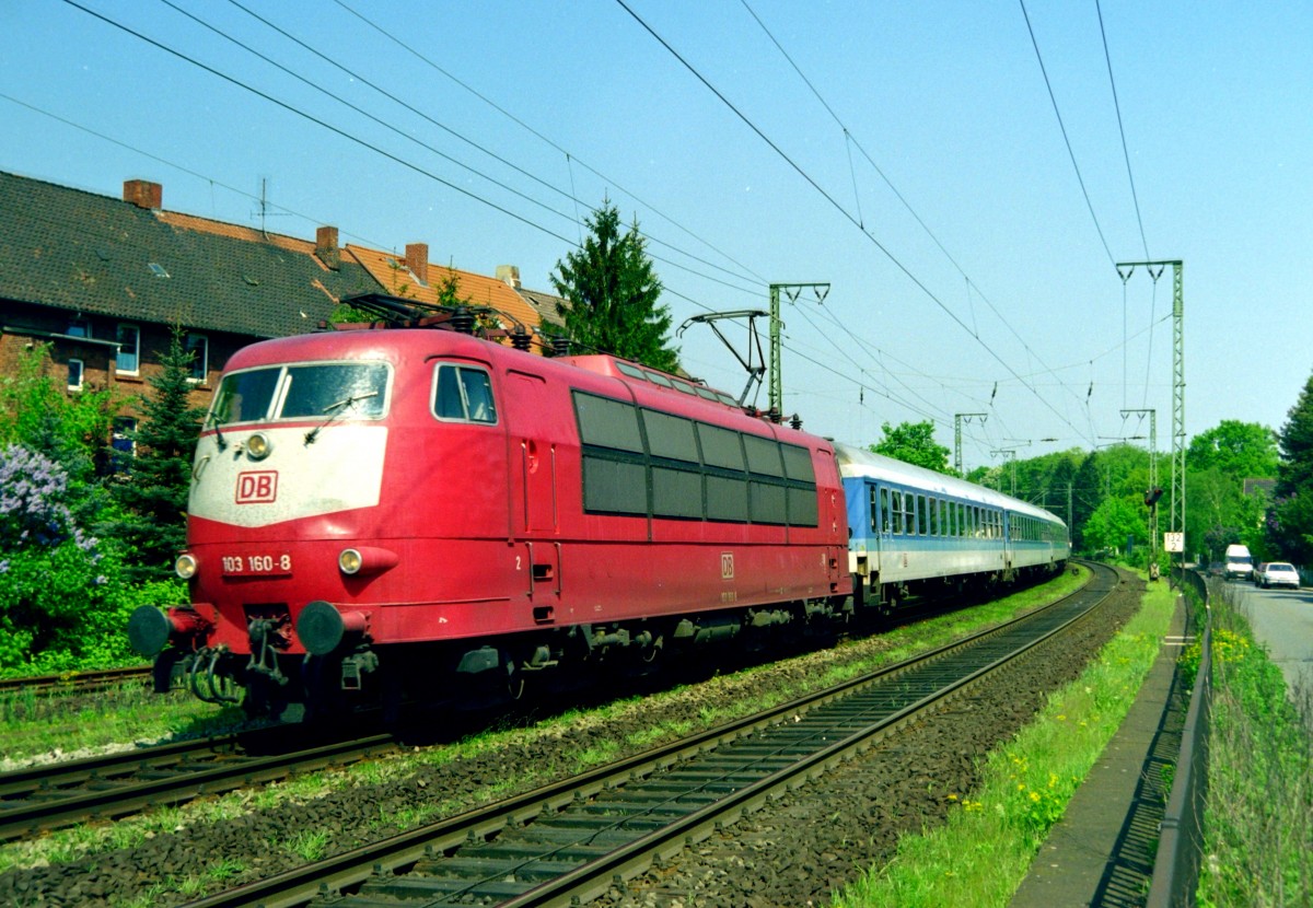 103 160 mit IR 2181 (Fredericia–Bad Harzburg) am 10.05.1998 in Lneburg