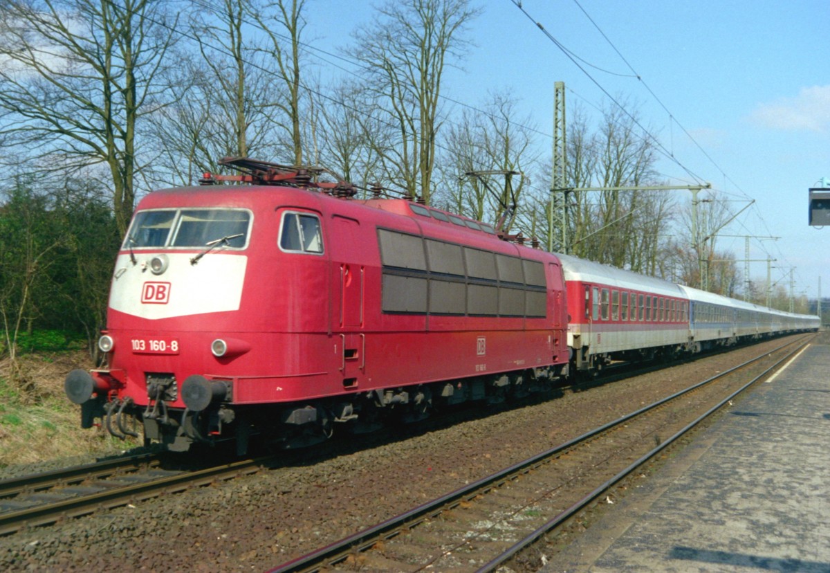 103 160 mit IR 2334  Fehmarn  (Puttgarden–Kln–Saarbrcken) am 28.03.1999 in Hittfeld