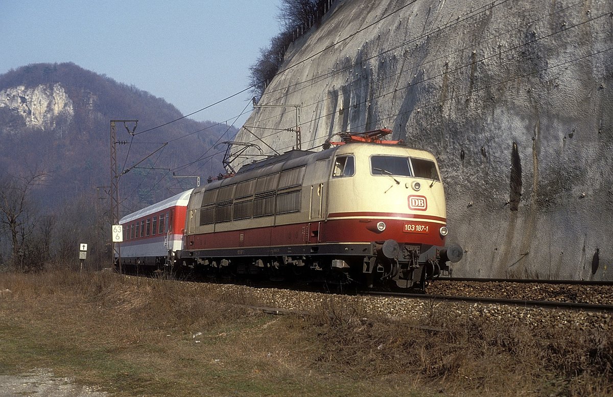 103 187  Geislinger Steige  27.02.92