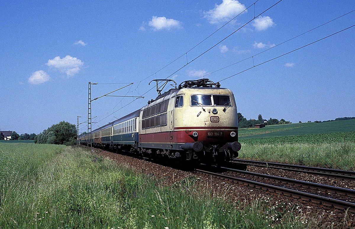 103 194  bei Ensingen  27.05.90
