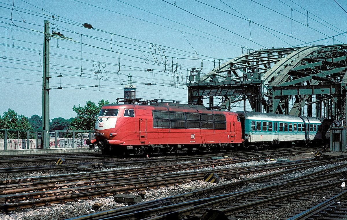 103 197  Köln Hbf  23.05.93