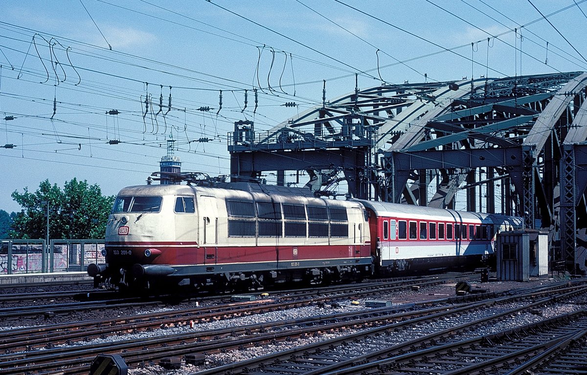 103 201  Köln Hbf  23.05.93