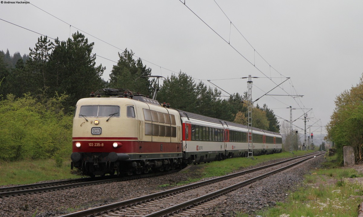 103 235-8 mit dem IC 181 (Frankfurt(Main) Hbf-Zürich HB) bei Neufra 28.4.14