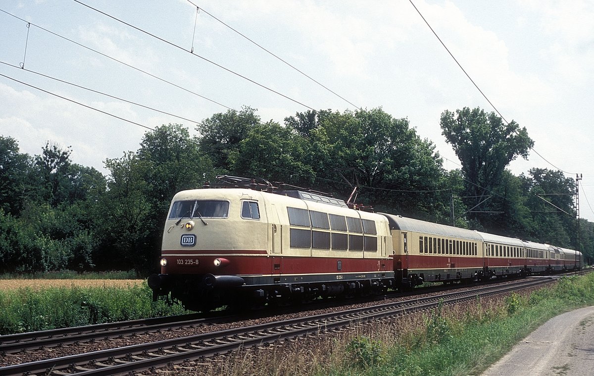 103 235  bei Rastatt  30.06.12