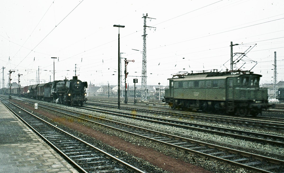 104 018  Lz   und 042 Gz Einfahrt Rheine