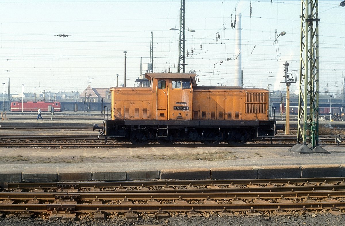 105 054  Leipzig Hbf  04.03.91