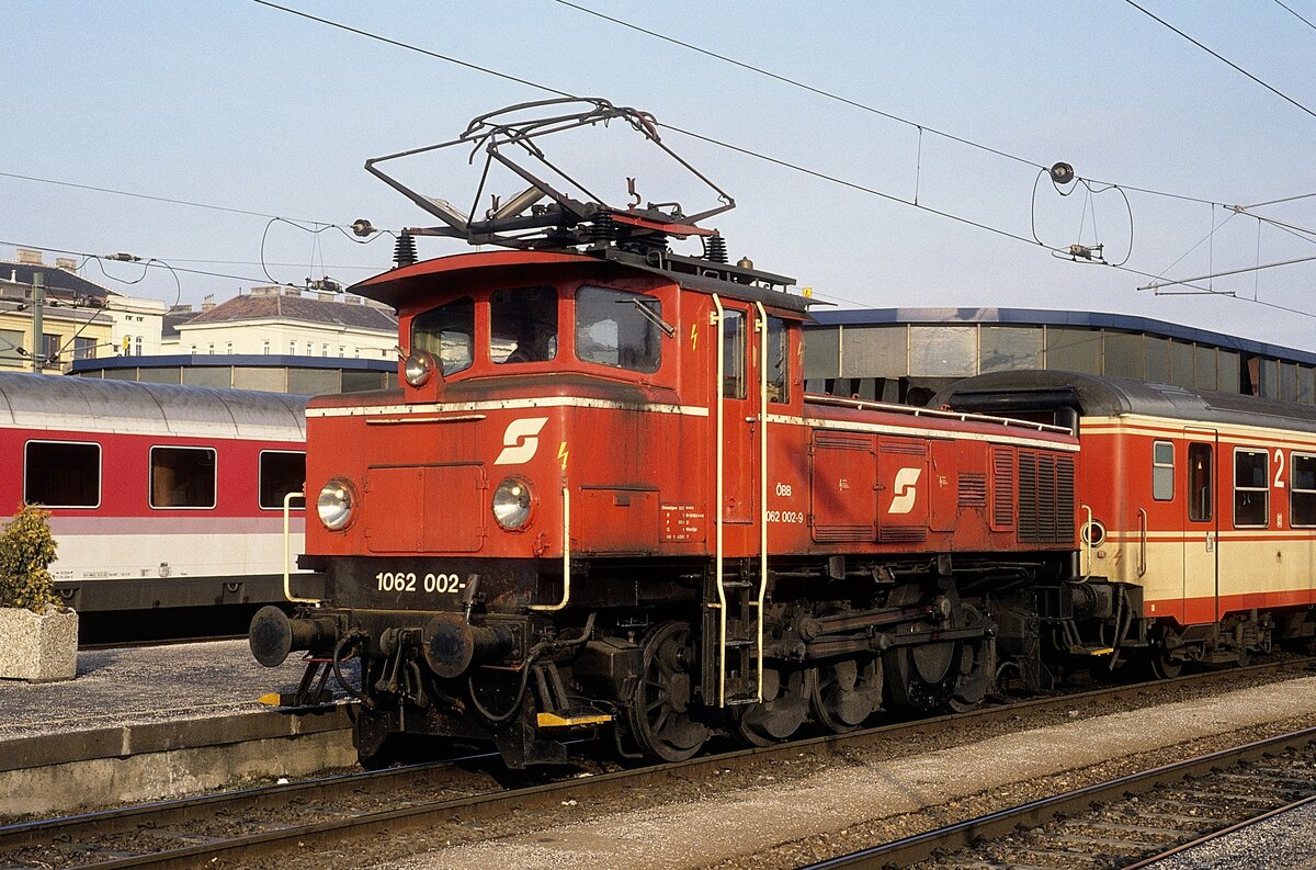 1062 002  Wien - West  09.01.92 