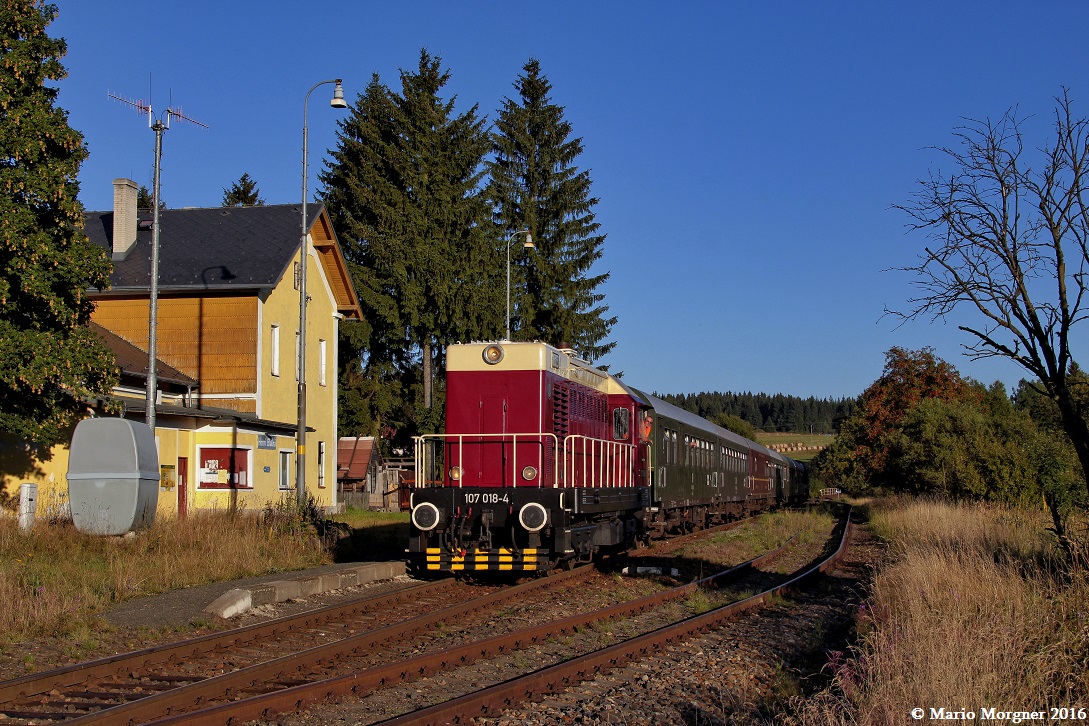 107 018-4 unterweg als R 95994 nach Schwarzenberg in Horní Blatná 27.08.2016