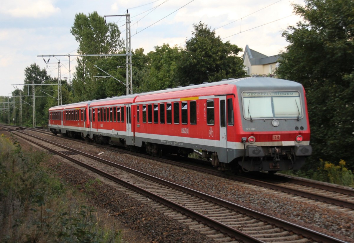10.8.2014 Röntgental. 928 683 (vorne 628 530) nach Stettin Hbf.