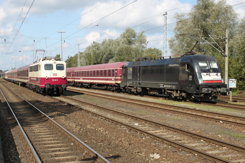110 169-0 und 182 524-9 in Rostock-Bramow.16.09.2017