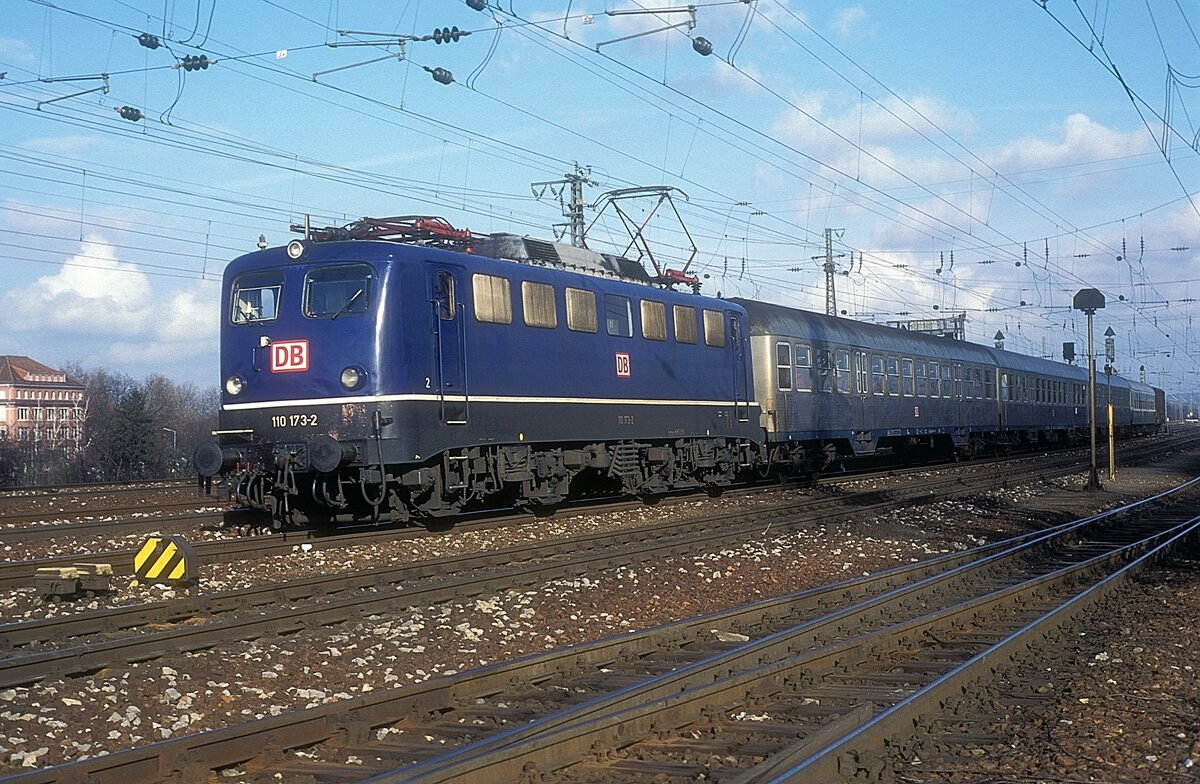 110 173  Karlsruhe Hbf  05.02.95