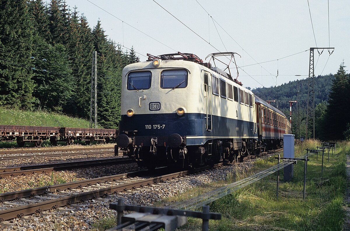 110 175  Hattingen  03.07.93