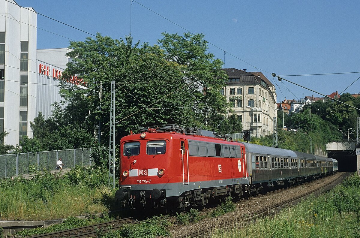 110 175  Stg - Feuerbach  22.06.01