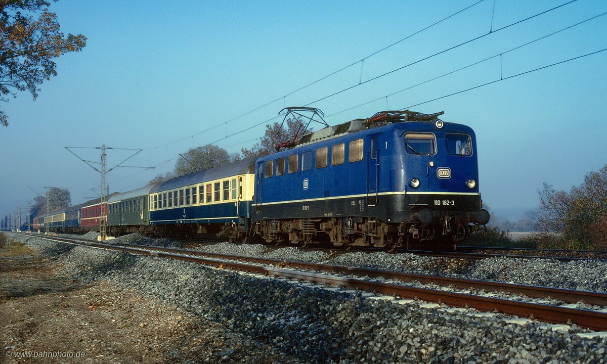 110 182-3 - Malching - 06.11.1987 - D 219 Tauern-Express, Ostende - Split