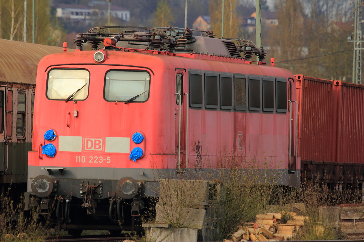110 223-5 abgestellt in Lichtenfels am 28.04.2016.