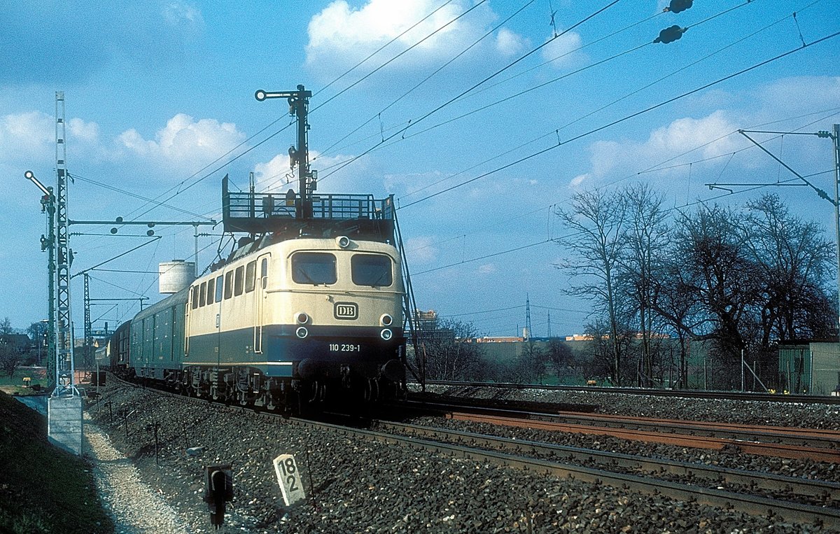 110 239  Asperg  13.04.79