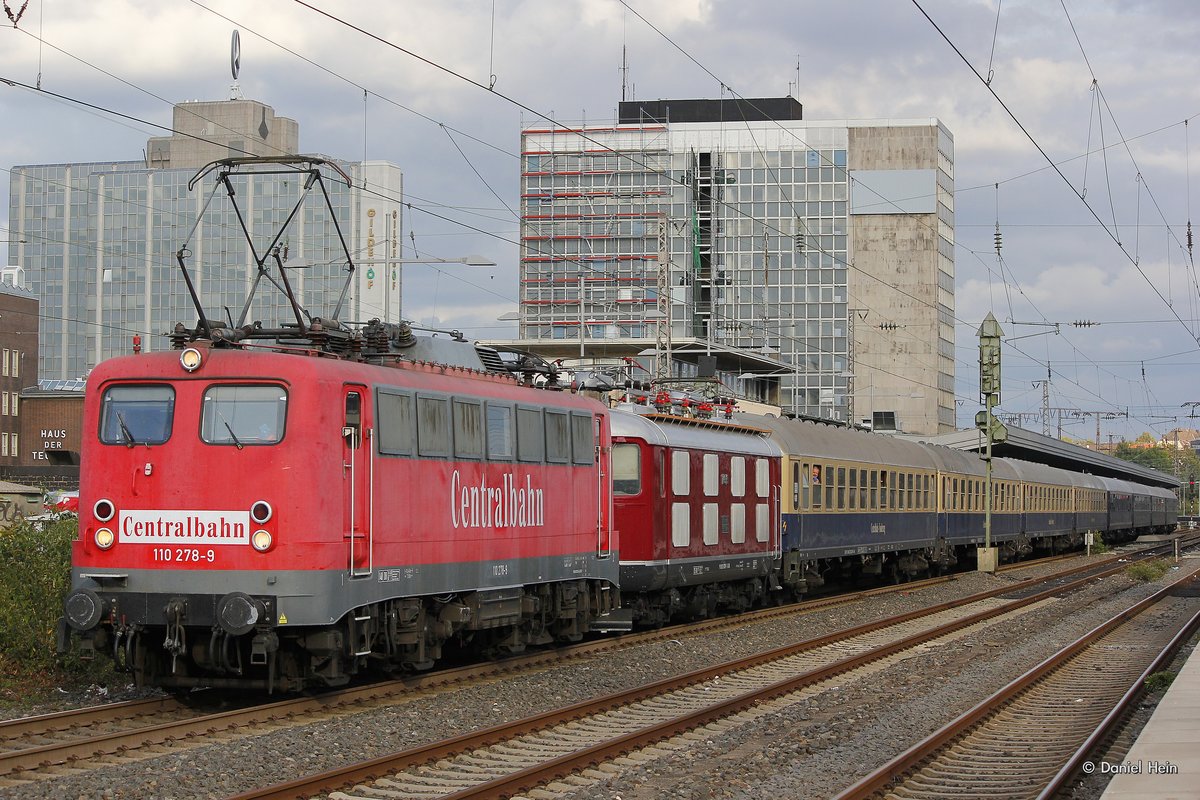 110 278-9 Centralbahn & Re4/4 10019 mit Centralbahnsonderzug in Essen Hbf, Oktober 2016.