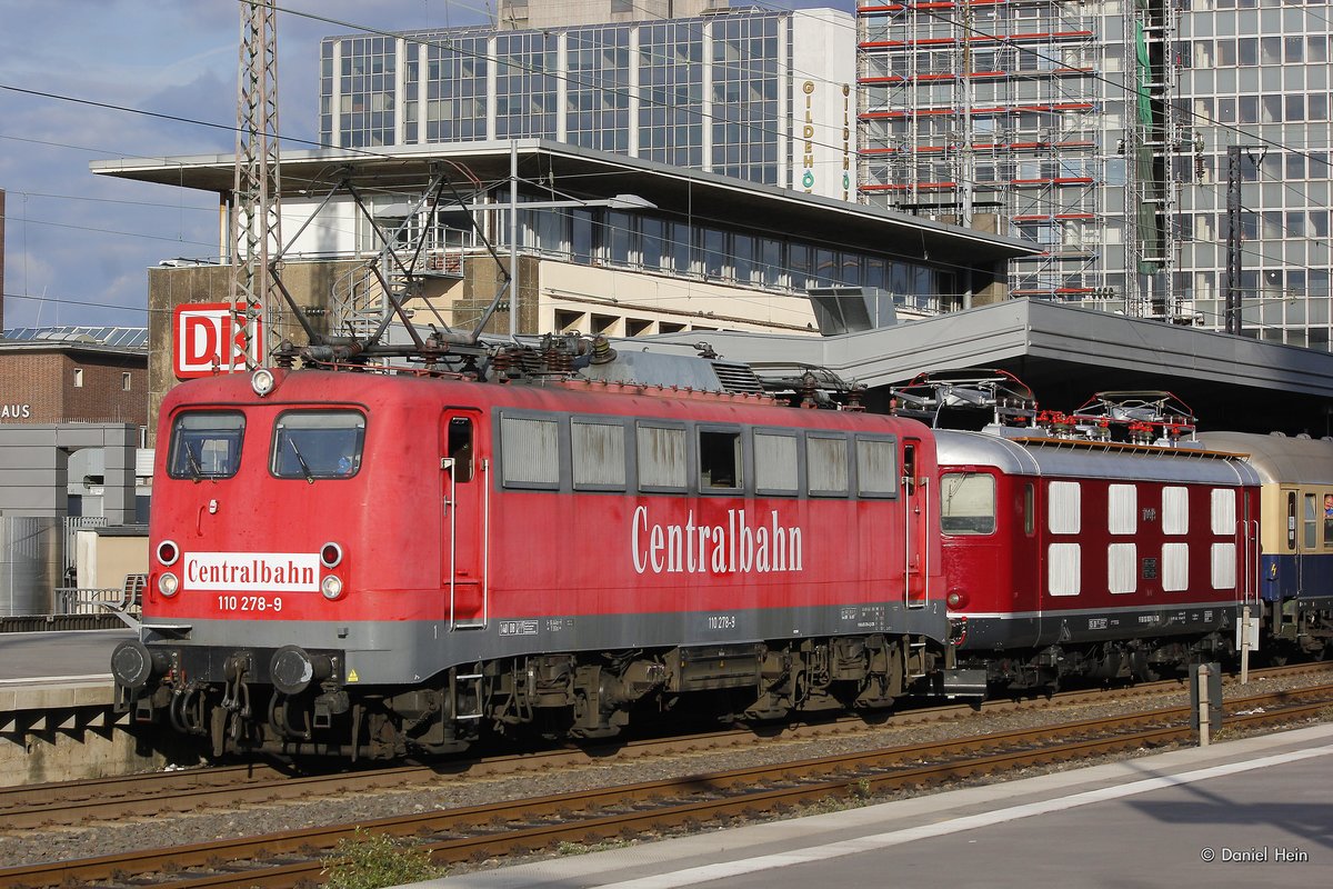 110 278-9 Centralbahn & Re4/4 10019 mit Centralbahnsonderzug in Essen Hbf, Oktober 2016.