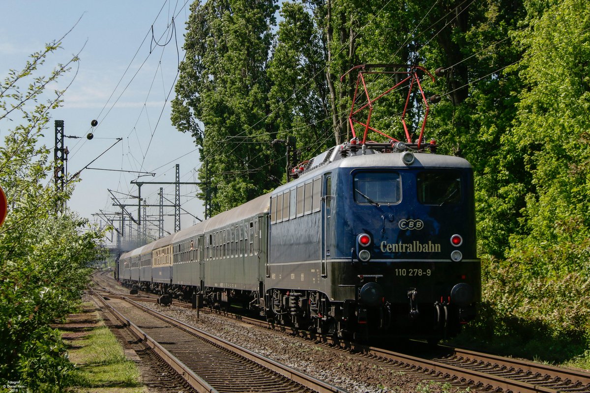 110 278-9 Centralbahn am Schluss des Zuges in Duisburg Rheinhausen Ost, am 05.05.2018.