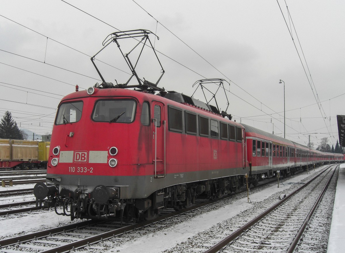 110 333 war am 19. Januar 2007 im Bahnhof Freilassing abgestellt.