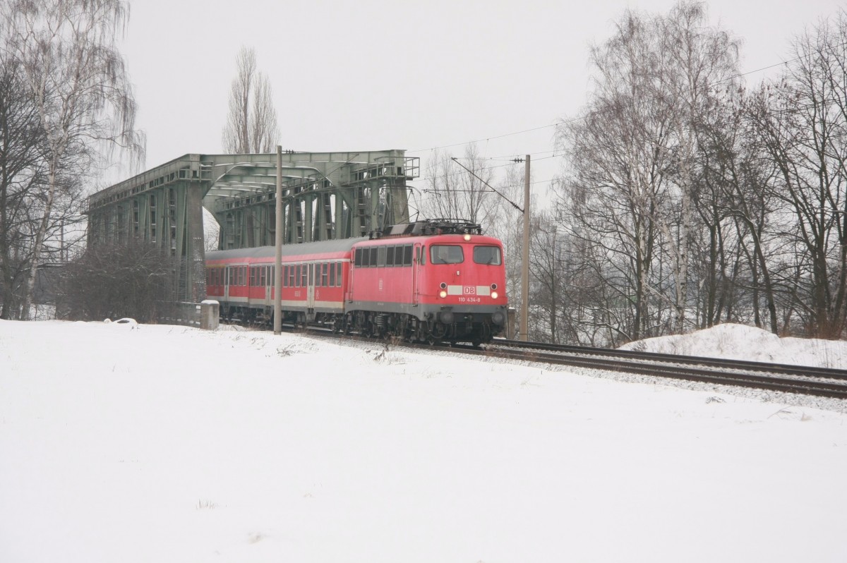 110 434-8 Woltorf Kanalbrücke 29.12.2010