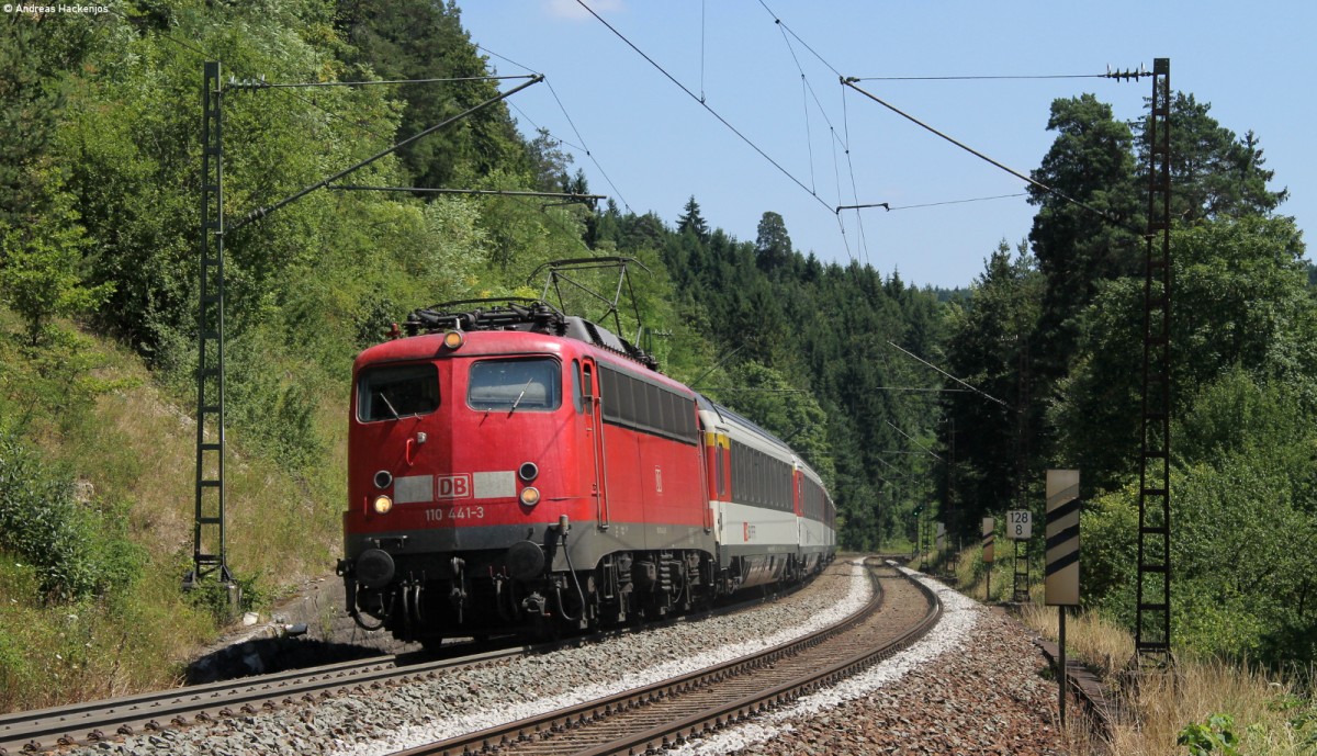 110 441-3 mit dem IC 186 (Zrich HB-Stuttgart Hbf) bei Talmhle 21.7.13