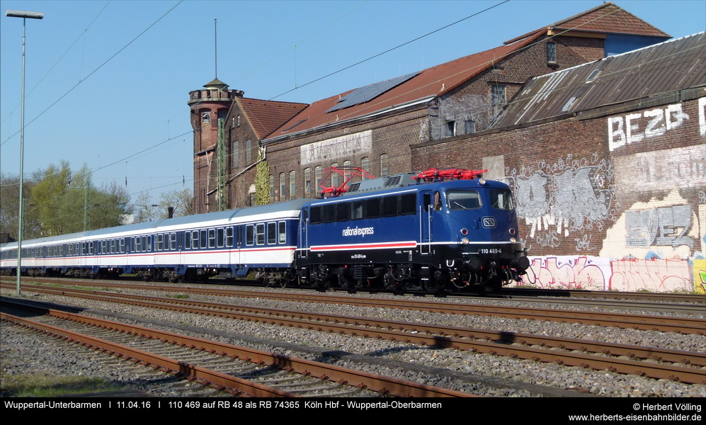 110 469 am 11.04.2016 auf RB 48 Rhein-Wupper-Bahn als RB 74365  Köln Hbf - Wuppertal-Oberbarmen