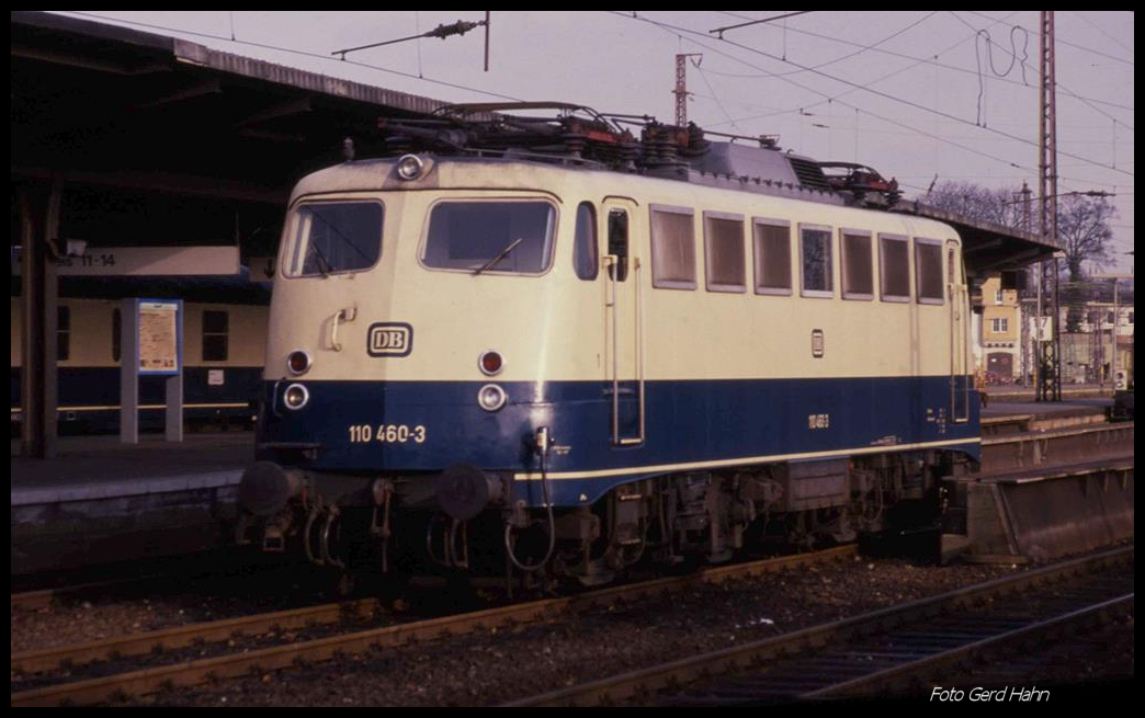 110460 abgestellt im oberen Bahnhof des HBF Osnabrück am 4.2.1990 um 10.30 Uhr.