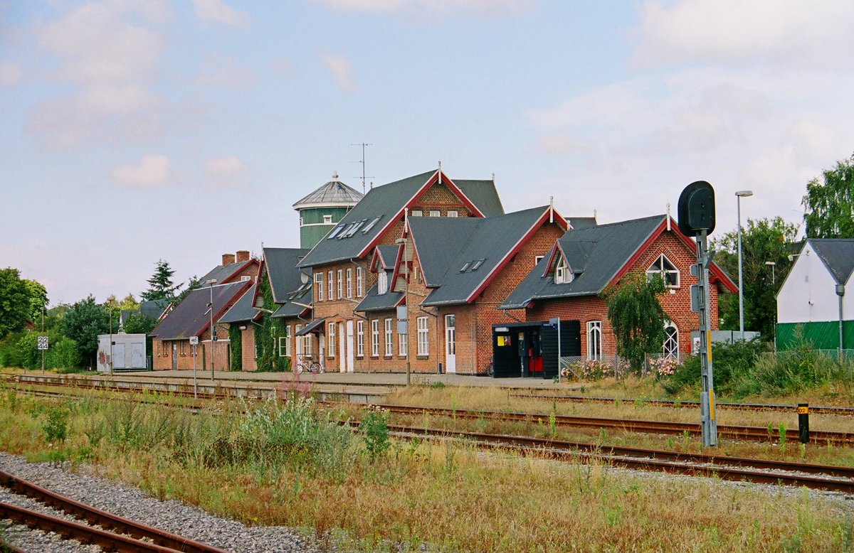 11.08.2004	Dänemark, Bahnhof Allingabro