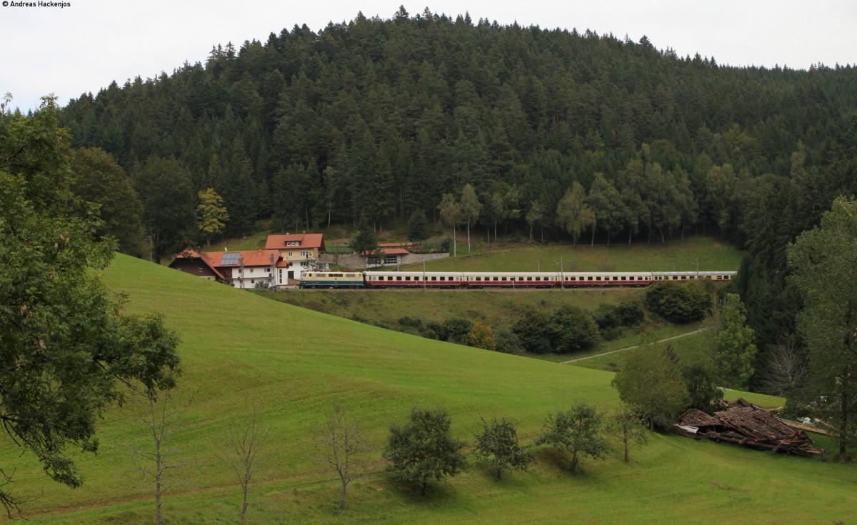 111 001-4 und 218 105-5 mit dem TEE 91341 (St.Georgen(Schwarzw)-Hausach) bei Nußbach 14.9.14