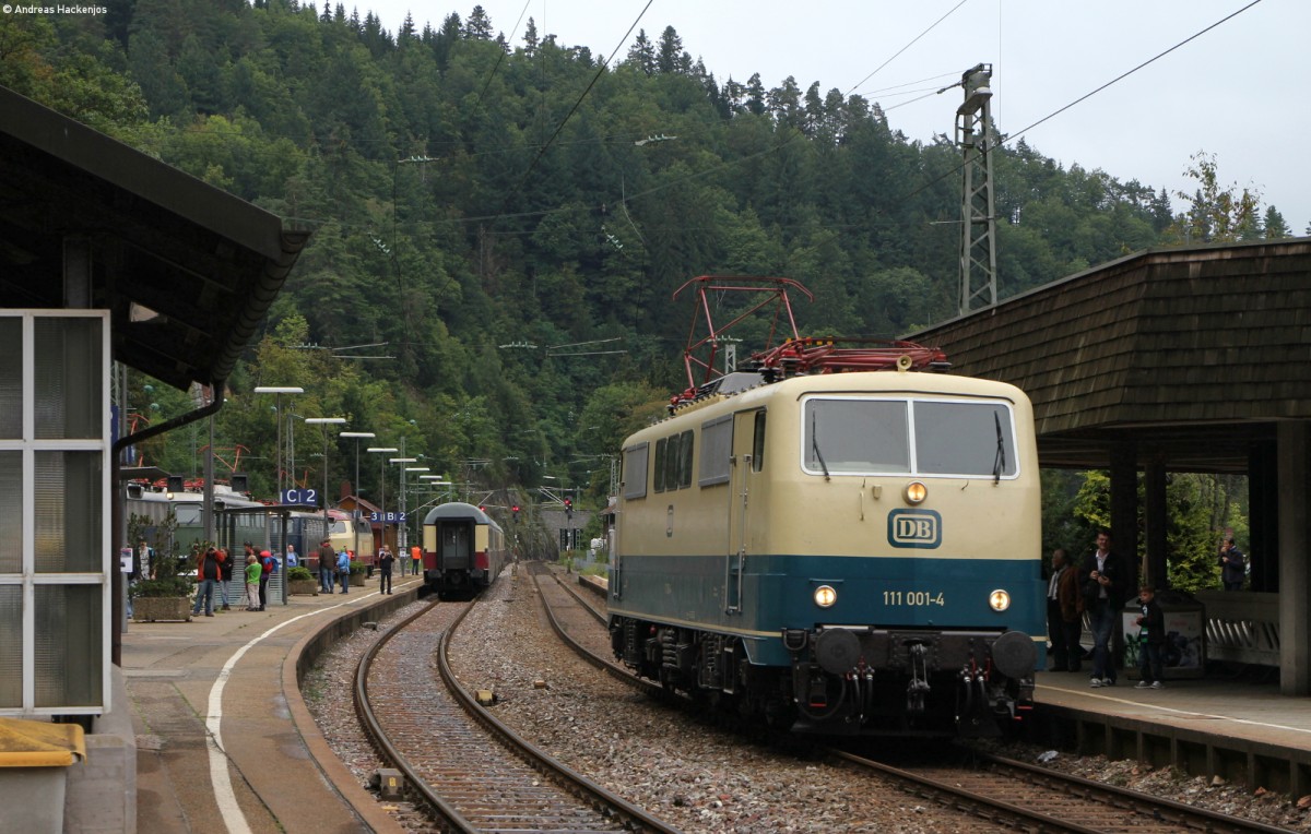 111 001-4 beim rangieren in Triberg 13.9.14