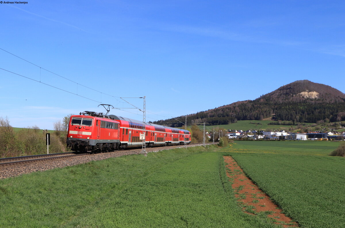 111 012-1 mit dem RE 17299 (Stuttgart Hbf-Radolfzell) bei Balgheim 9.5.21