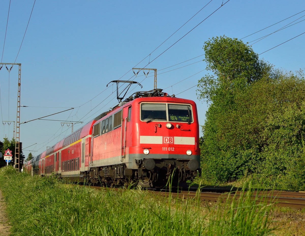111 012 in Wickrath am 16.5.2014