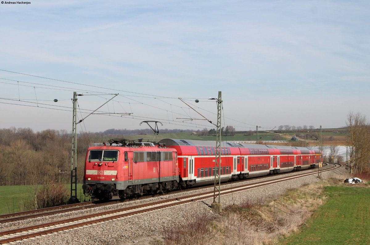 111 029-5 mit dem RE 22017 (Stuttgart Hbf-Tübingen Hbf) bei Großbettlingen 22.3.19