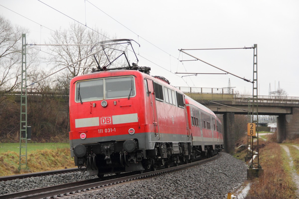 111 031-1 DB Regio bei Redwitz am 08.01.2015.